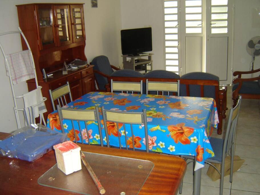 Charmant Appartement Verdoyant Le Morne-Vert Екстер'єр фото